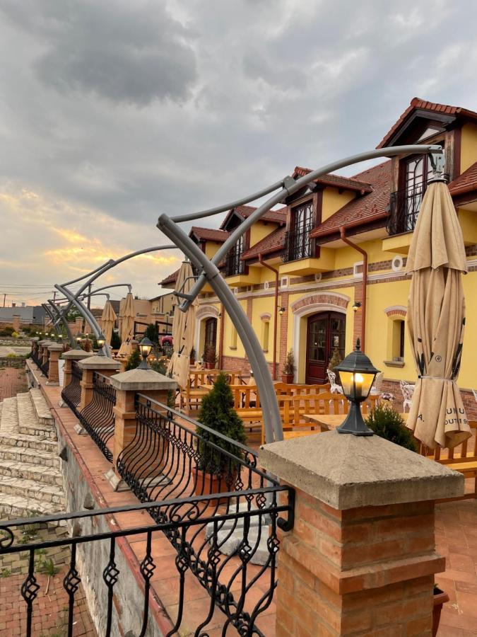 Hotel Kastely Grof Zichy Haniska Zewnętrze zdjęcie