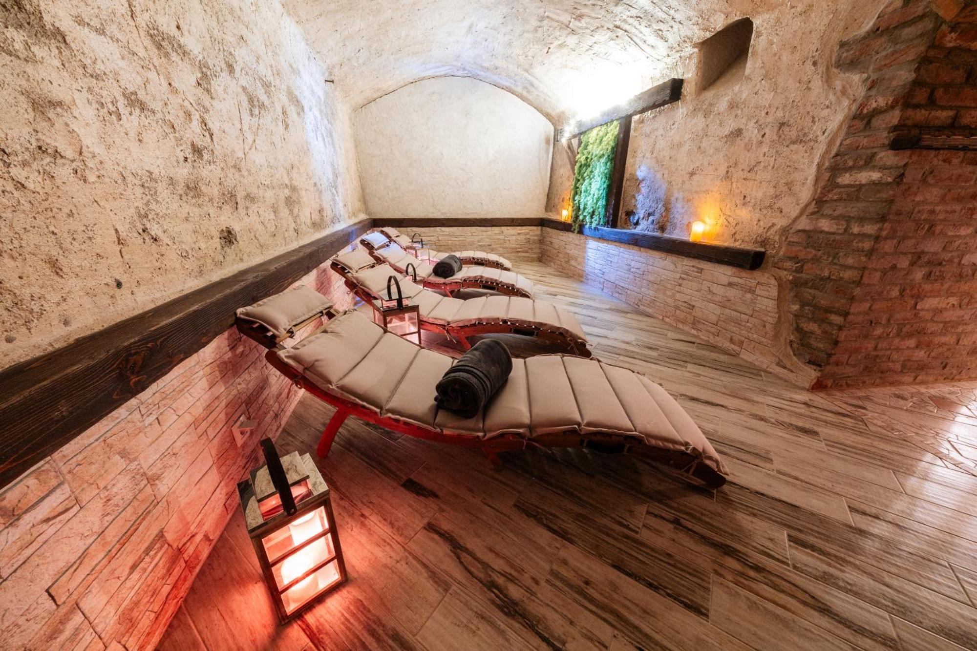 Hotel Kastely Grof Zichy Haniska Zewnętrze zdjęcie